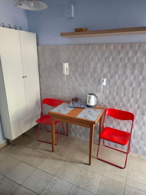 Apartment 50 Meters From The Beach لوتراكي المظهر الخارجي الصورة